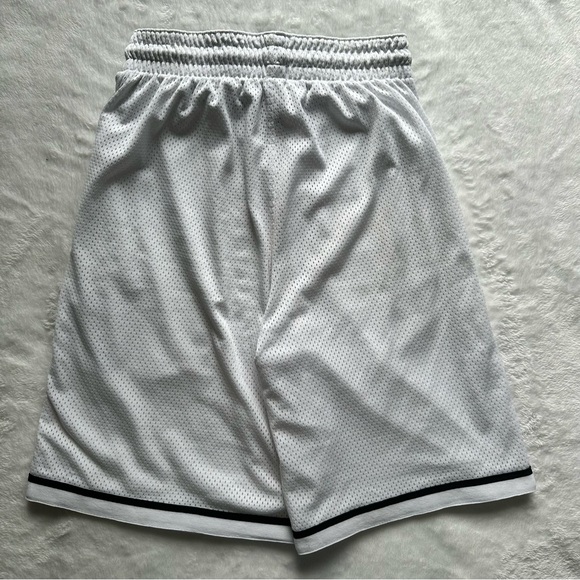 Nike Dri-Fit Mesh Basketball Shorts - Picture 2 of 5